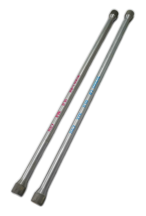 Pair of silver torsion bars with colored markings, designed for 1998-2007 100 Series Land Cruiser and LX470 suspension.