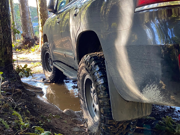 Metal-tech 4x4 Lexus LX570 Rock Sliders