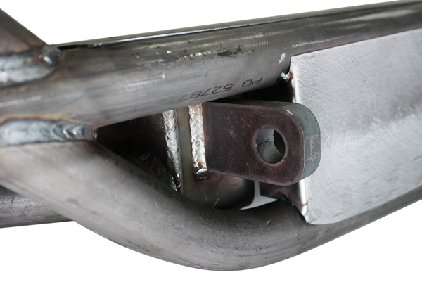 Close-up of welded steel mounting bracket and tubing on Metal Tech FJ Cruiser rear tube bumper.